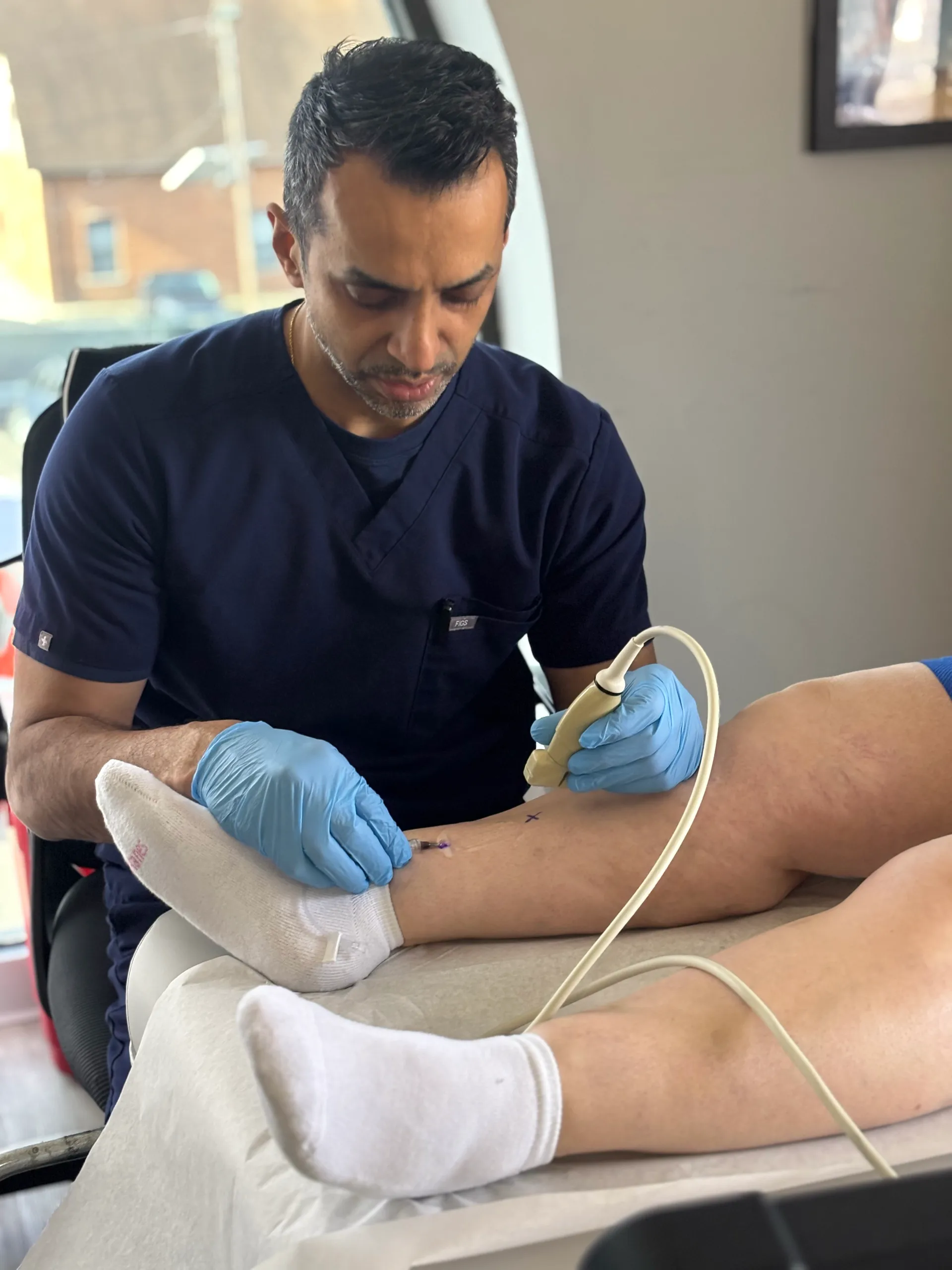 VenaSeal procedure showing patient leg